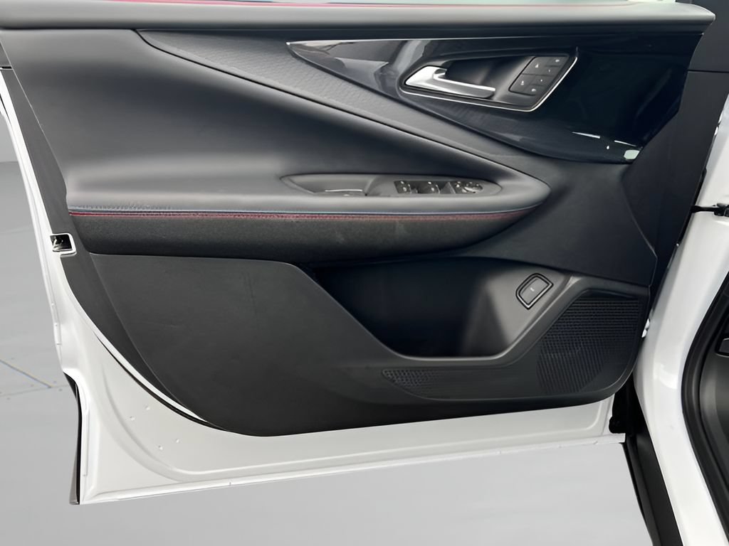 New 2026 Chevrolet Blazer EV RS AWD/4WD image 9