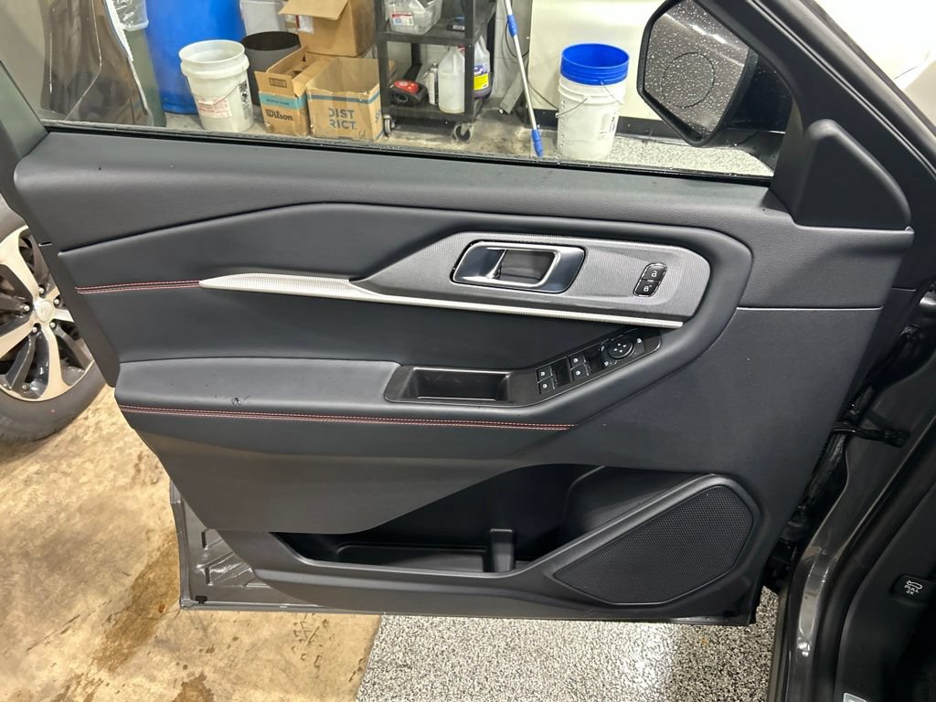 New 2027 Ford Explorer ST-Line AWD/4WD image 14