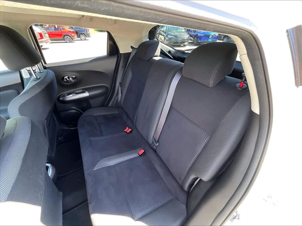 Used 2016 Nissan Juke SV AWD/4WD image 25