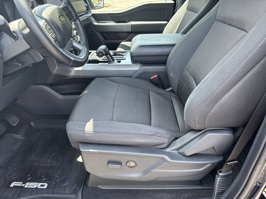 Used 2025 Ford F150 XLT w/ Equipment Group 301A Standard AWD/4WD image 9