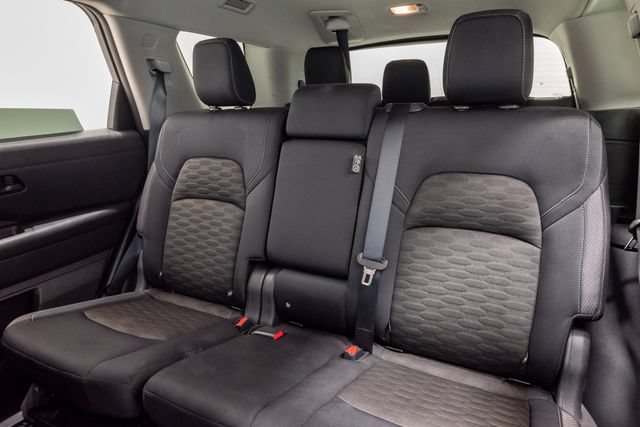 Used 2023 Nissan Pathfinder SV AWD/4WD image 26