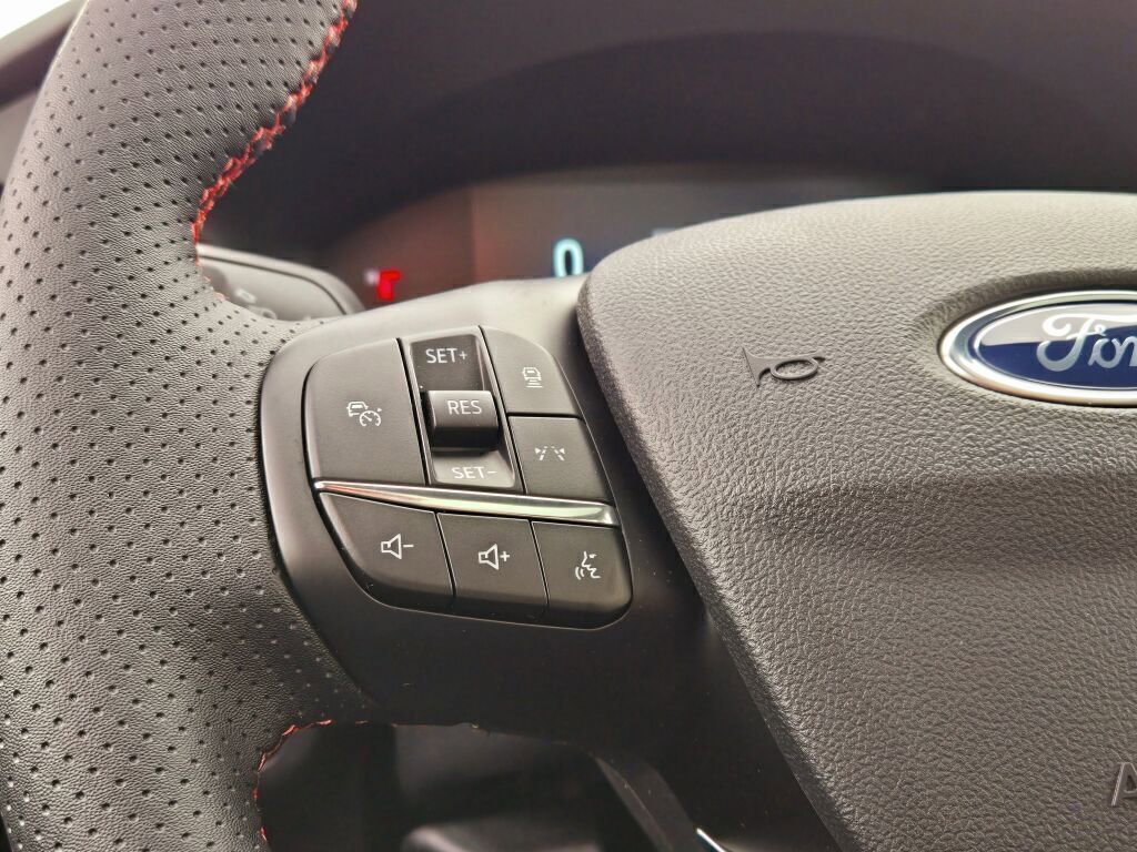 New 2025 Ford Escape ST-Line w/ Tech Pack #1 image 33