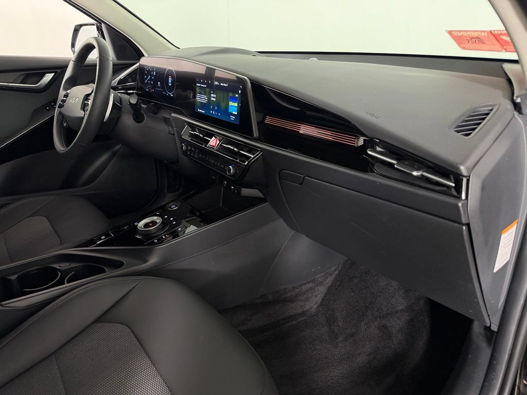 Used 2025 Kia Niro Wind FWD image 32