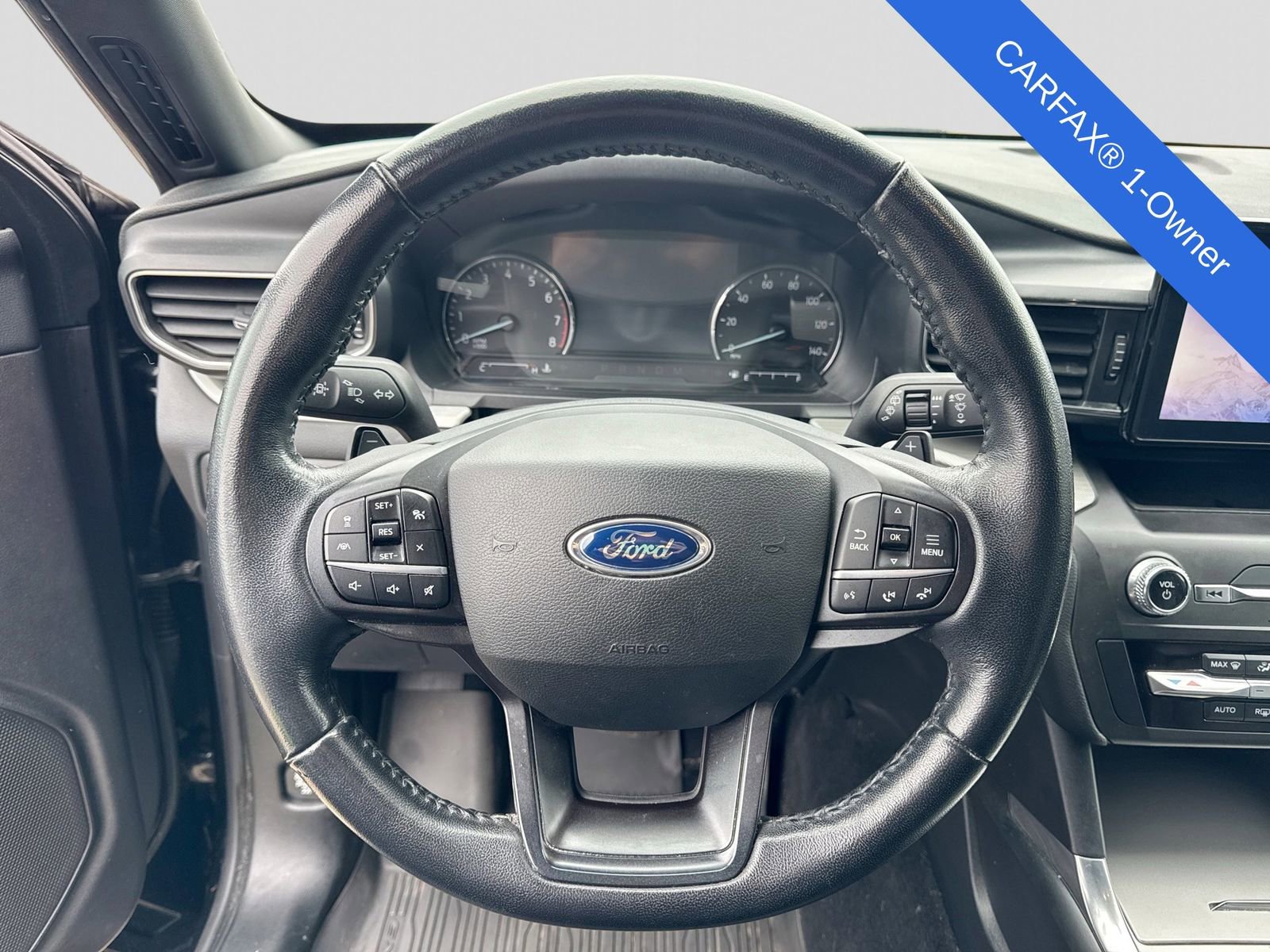 Used 2020 Ford Explorer XLT w/ Equipment Group 202A AWD/4WD image 25