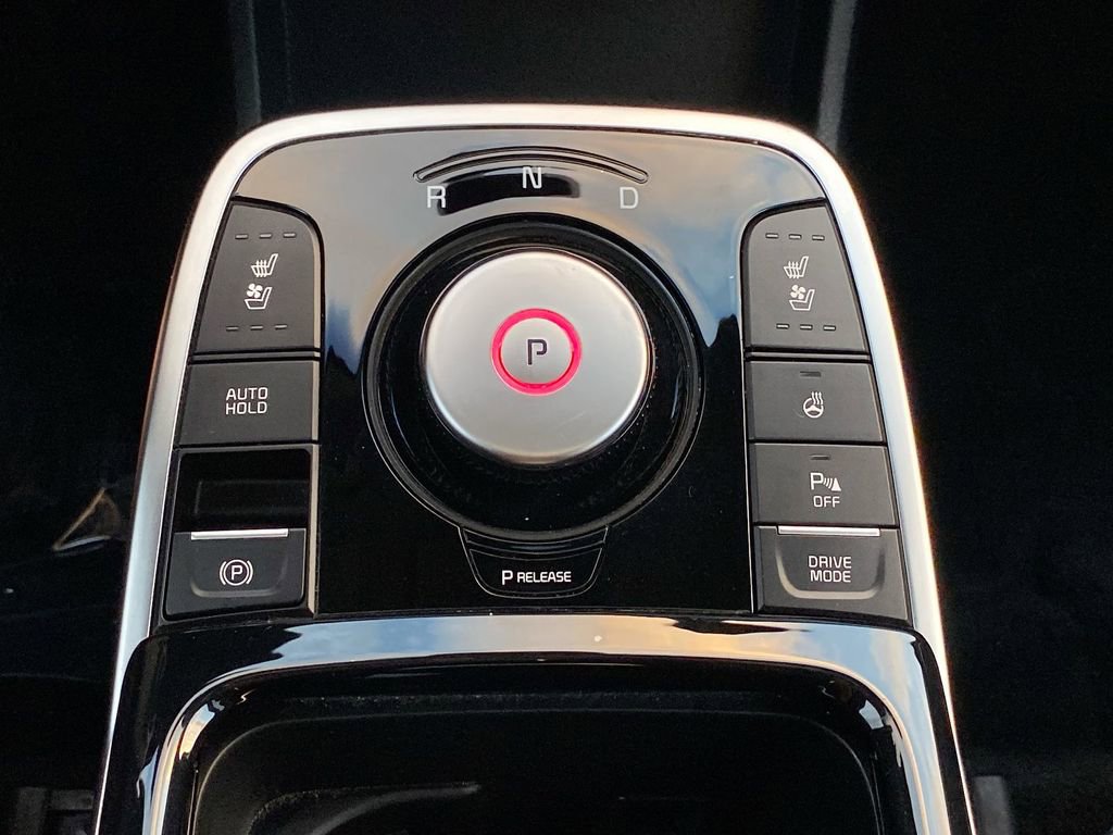 Used 2021 Kia Niro EX Premium w/ Cold Weather Package image 15