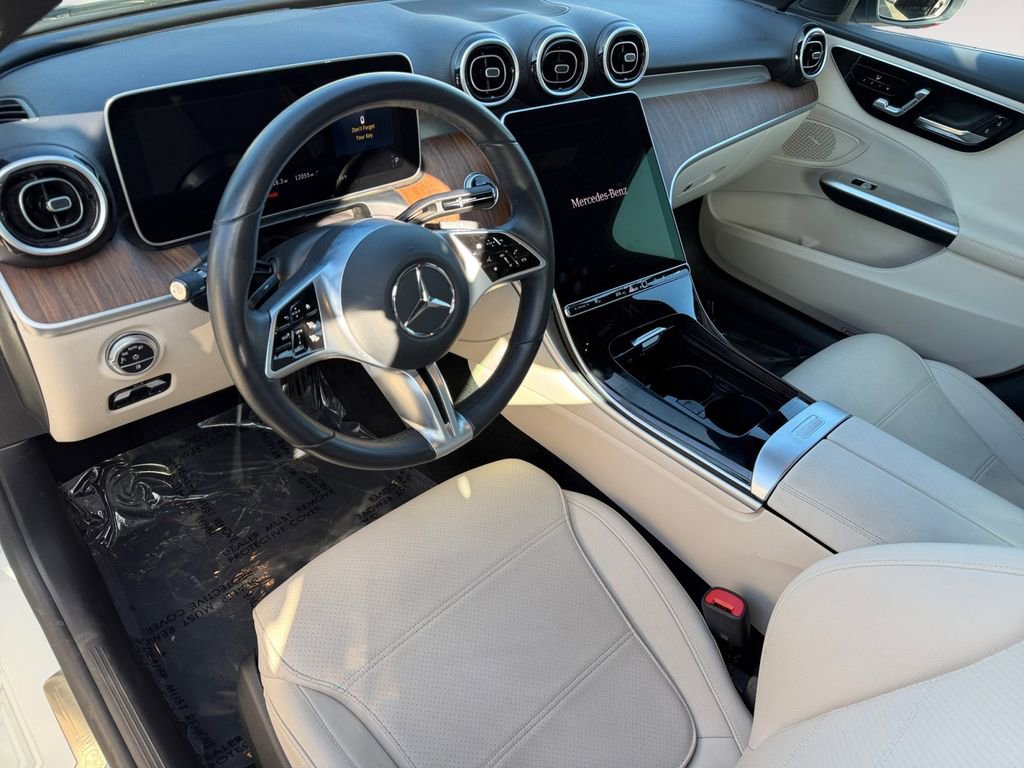 Used 2025 Mercedes-Benz C 300 Sedan image 17