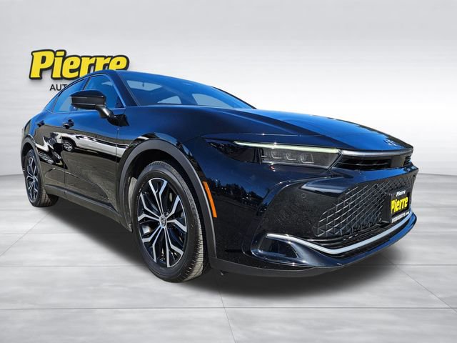 Used 2023 Toyota Crown Limited image 8