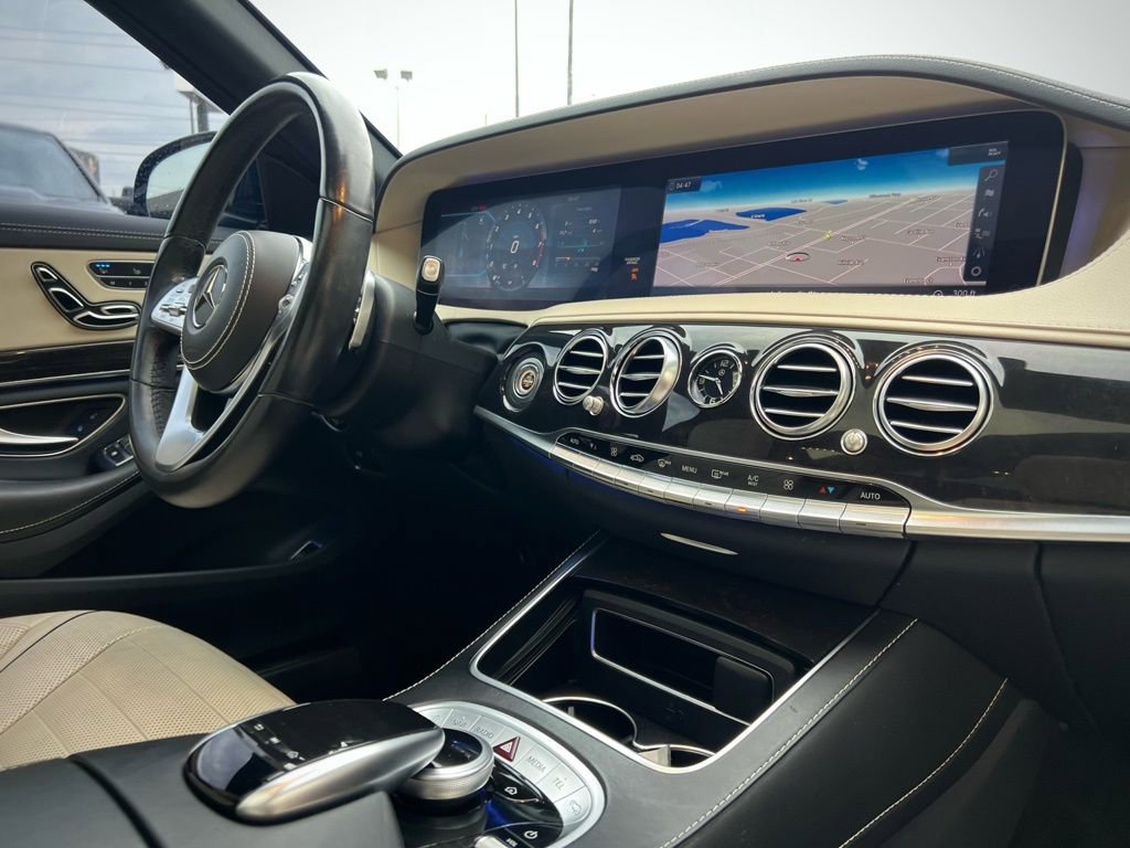 Used 2018 Mercedes-Benz S 560 Sedan image 40