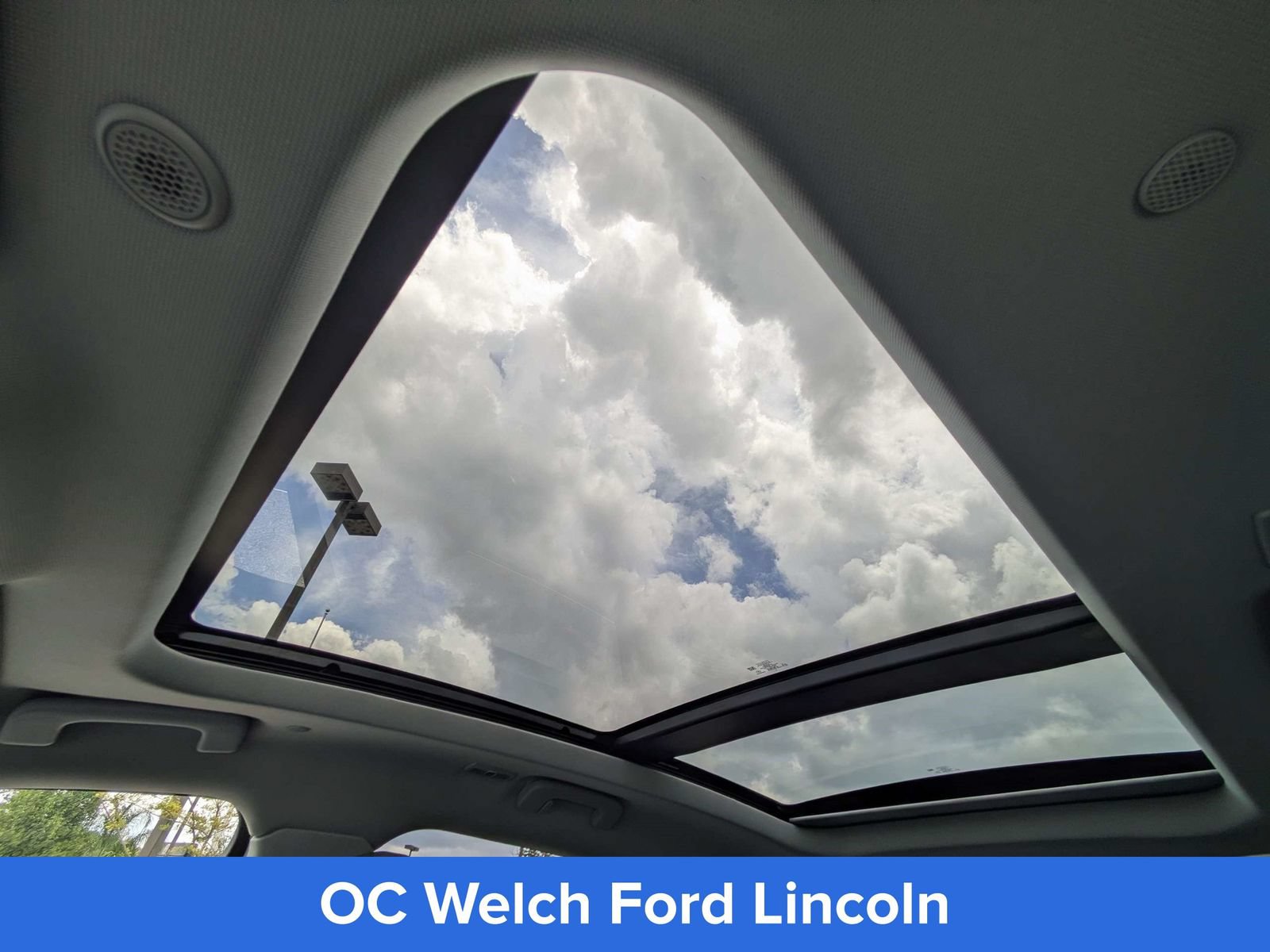 Certified 2022 Lincoln Corsair Reserve w/ Equipment Group 201A FWD image 12