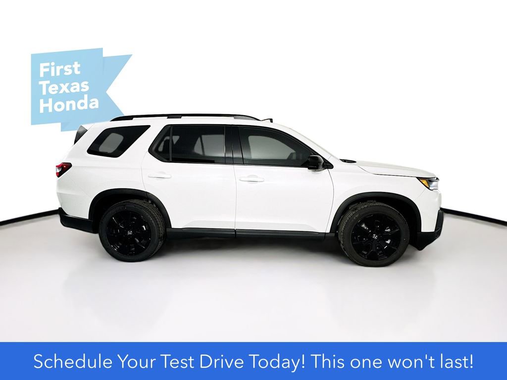 New 2026 Honda Pilot Black Edition image 9