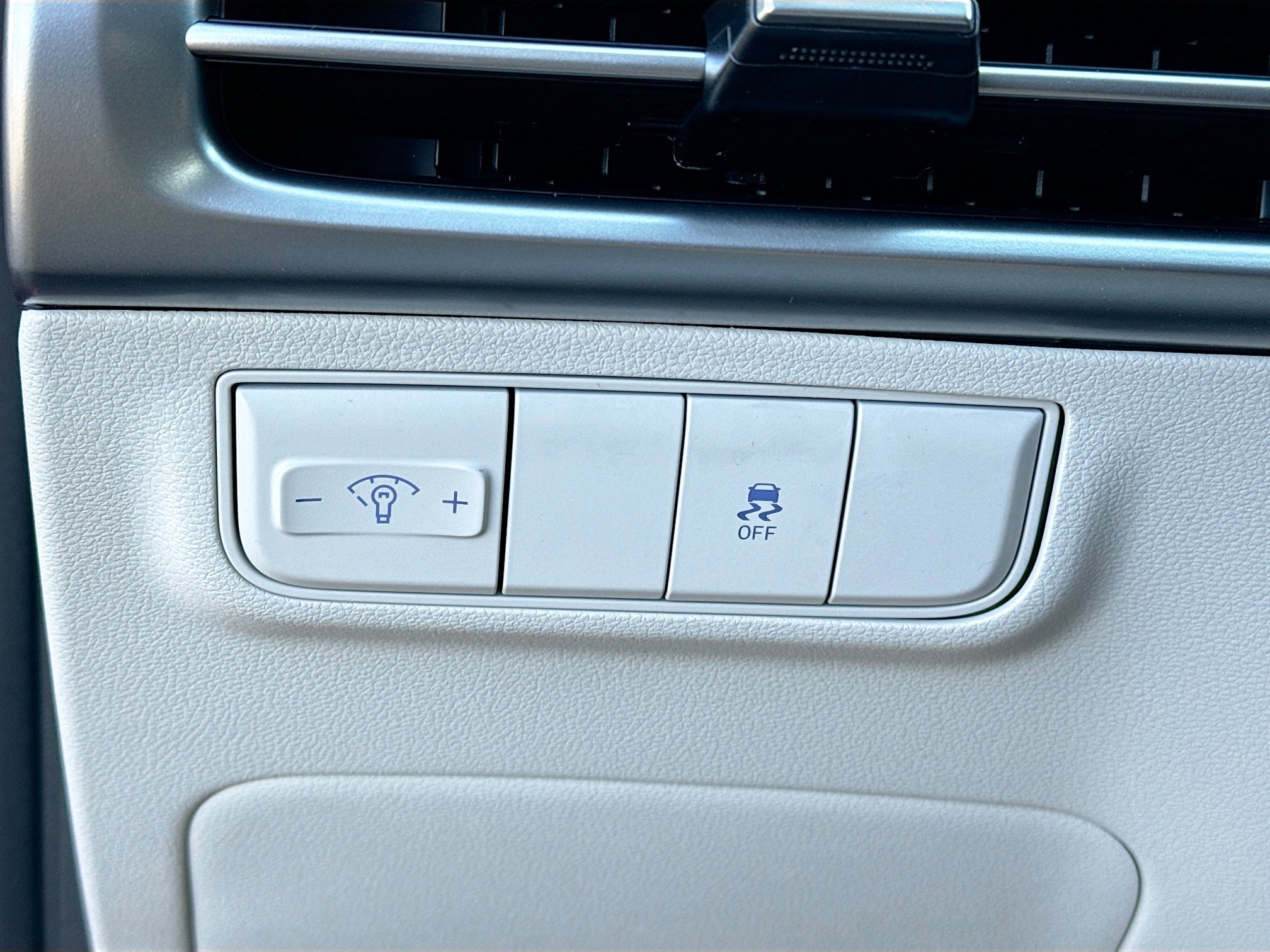 New 2026 Hyundai Tucson SE image 32