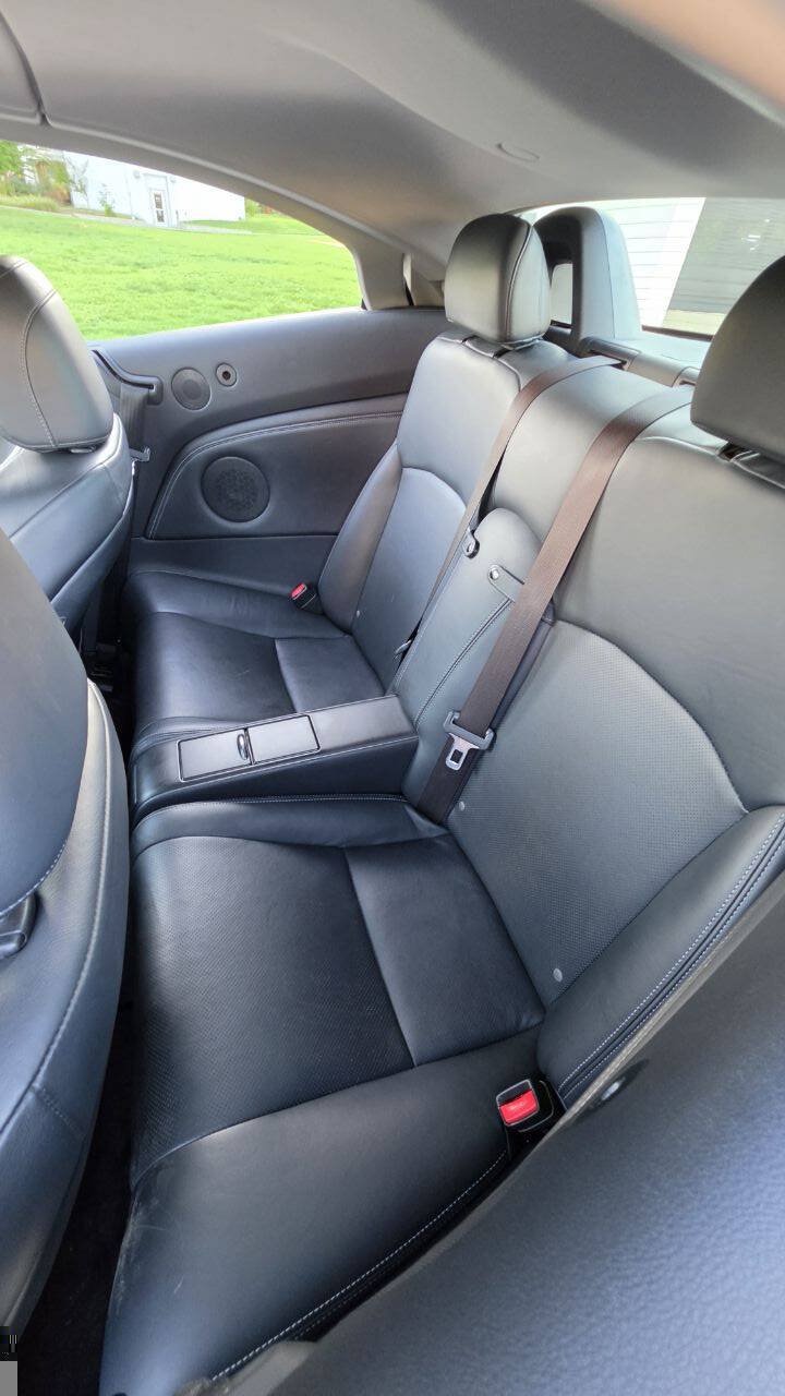 Used 2010 Lexus IS 350C w/ Luxury Pkg RWD image 9