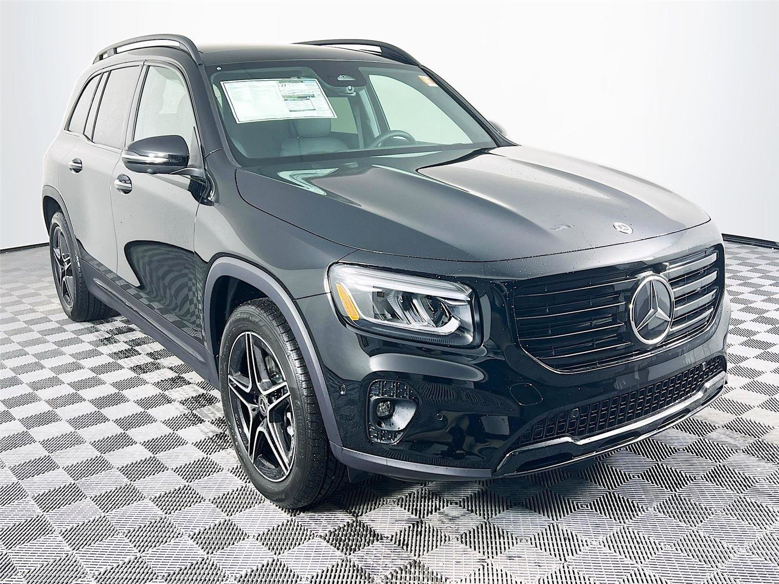 New 2026 Mercedes-Benz GLB 250 4MATIC image 8