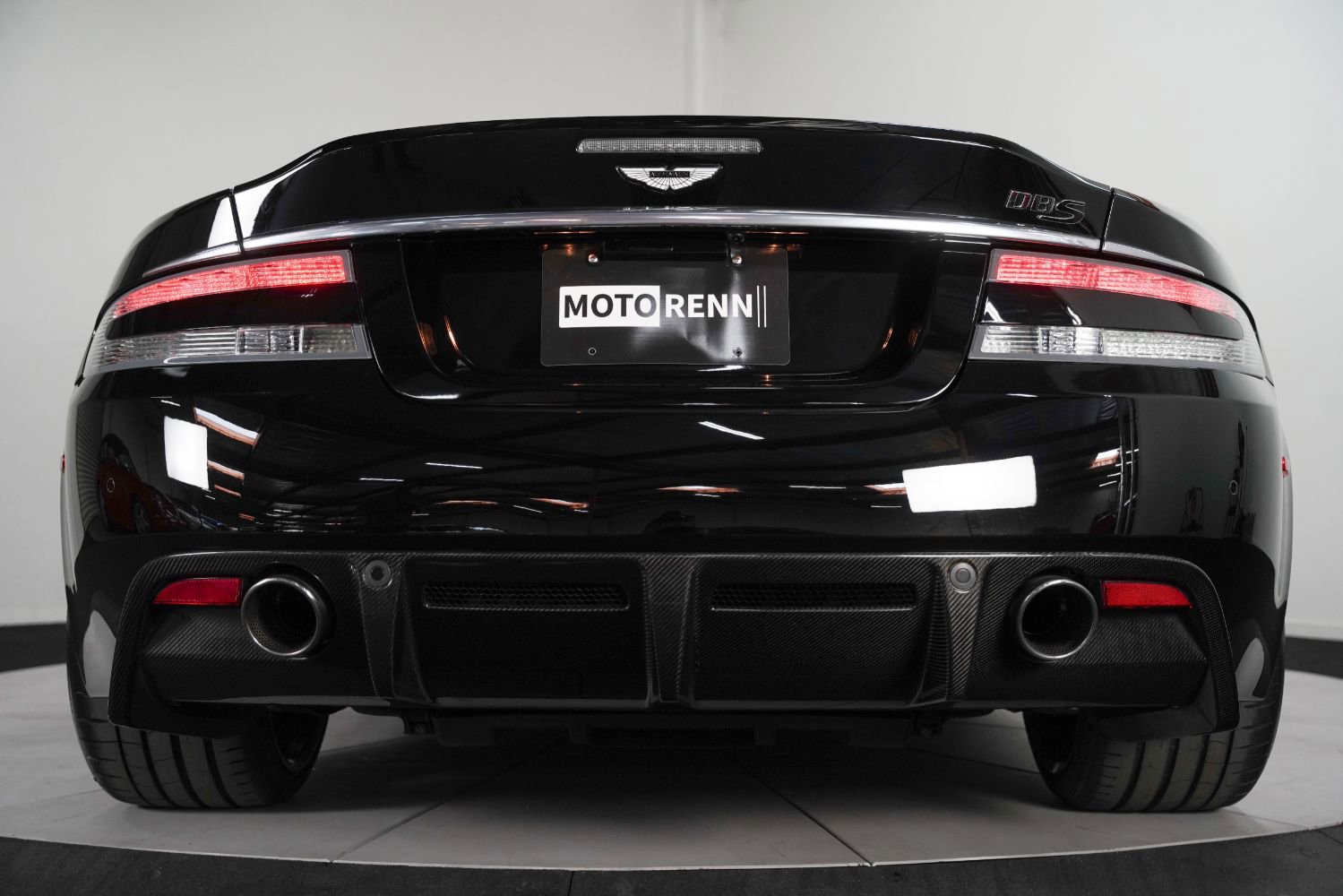Used 2010 Aston Martin DBS Coupe image 21