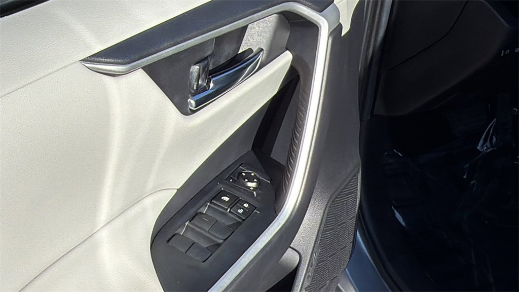 Certified 2021 Toyota RAV4 XLE image 13