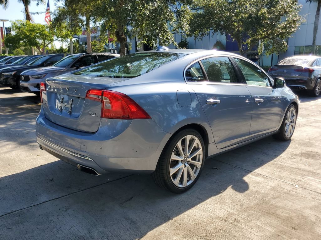 Used 2017 Volvo S60 T5 Inscription Platinum w/ Climate Package FWD image 6