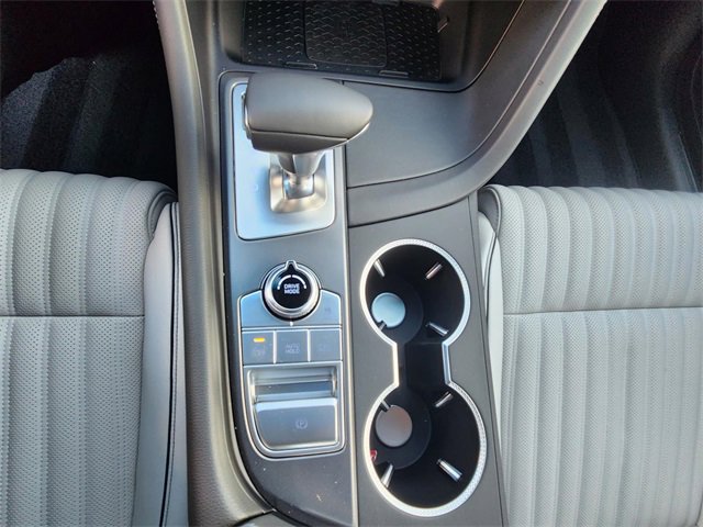 Used 2025 Genesis G70 3.3T Advanced image 15