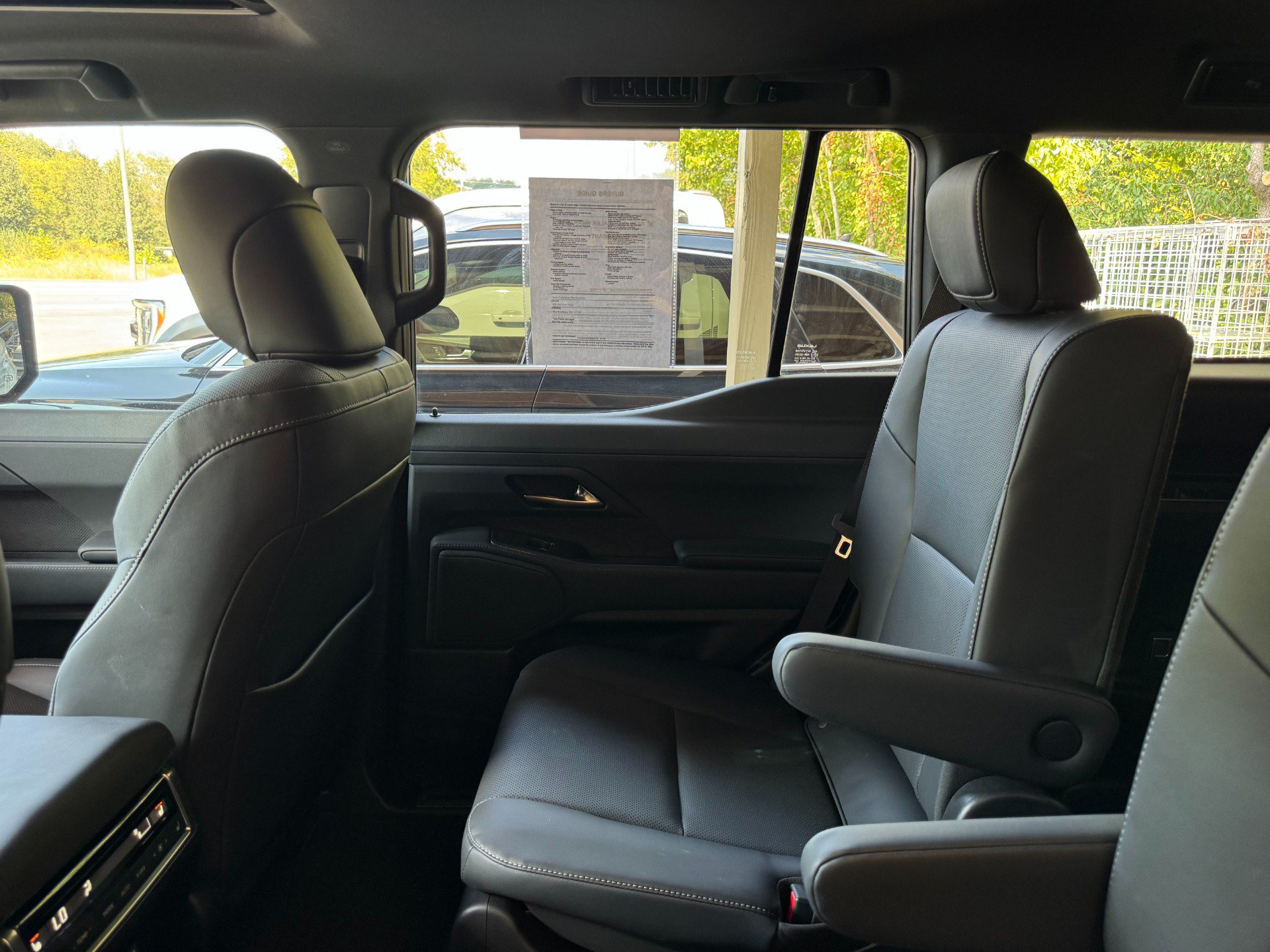 Used 2025 Lexus GX 550 w/ Cold Area Package AWD/4WD image 53