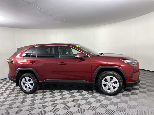 Used 2025 Toyota RAV4 LE AWD/4WD image 12
