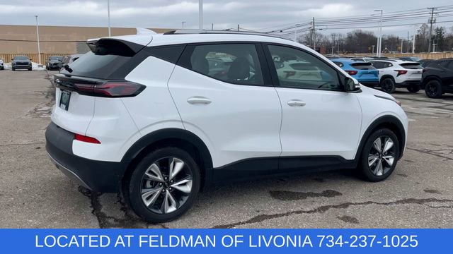 Certified 2023 Chevrolet Bolt EUV LT w/ Convenience Package image 8
