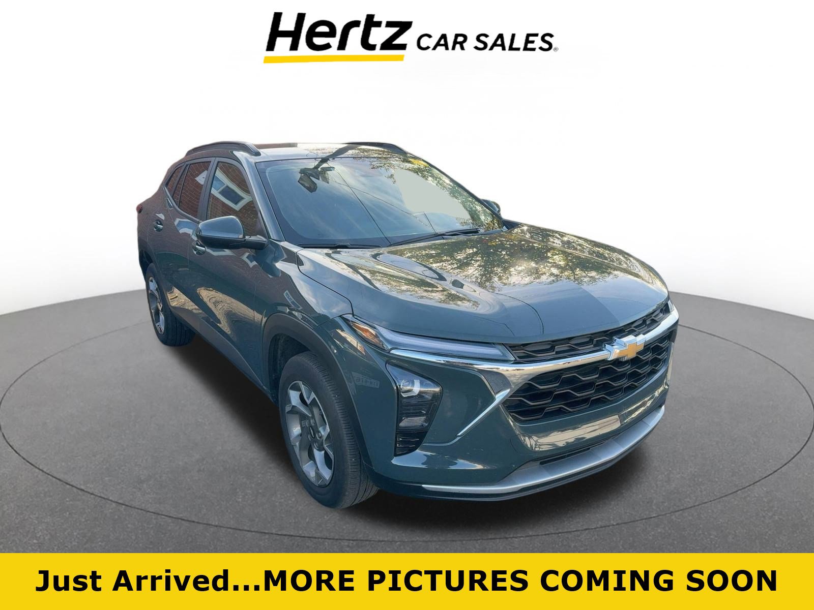 Used 2025 Chevrolet Trax LT
