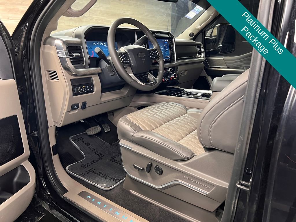 Used 2026 Ford F350 Platinum w/ Platinum Plus Package AWD/4WD image 3