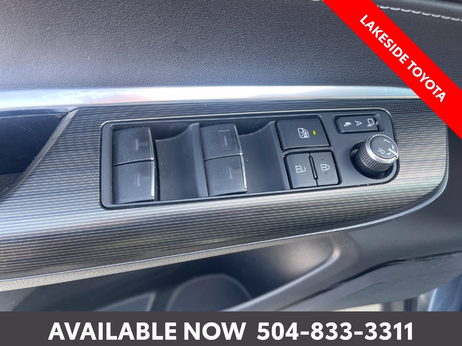 Used 2022 Toyota Venza XLE AWD/4WD image 24