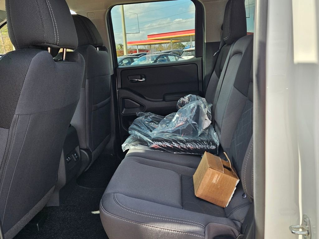 New 2026 Nissan Frontier SV w/ SV Convenience Package image 4