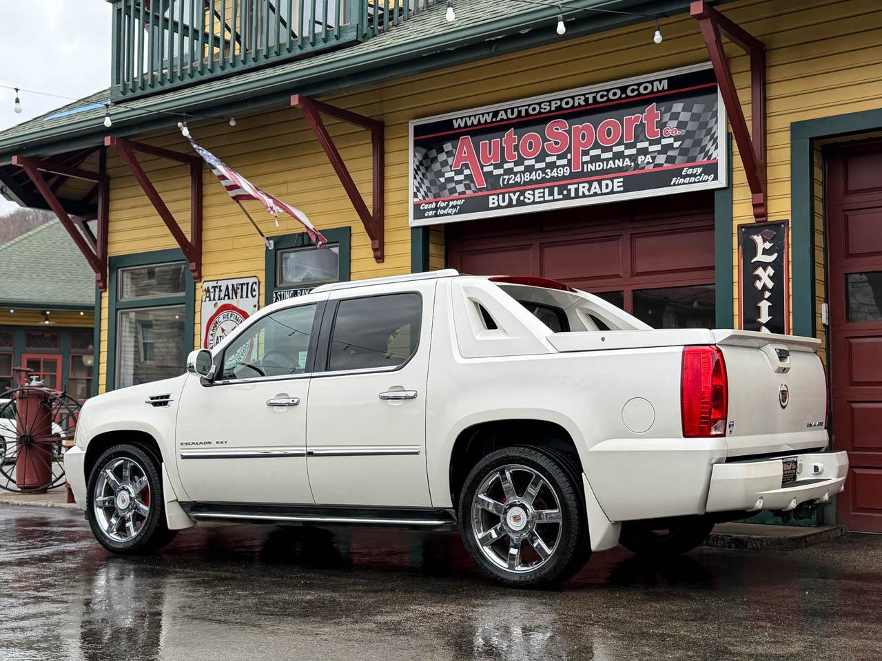 Used 2013 Cadillac Escalade EXT Luxury image 9