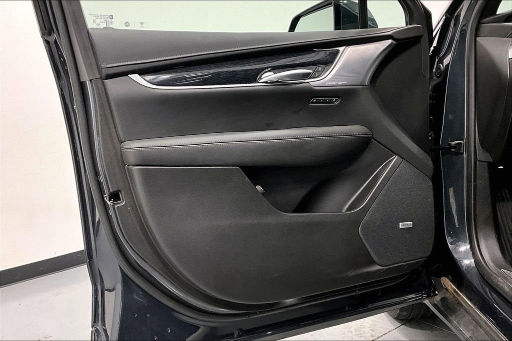 Used 2023 Cadillac XT5 Premium Luxury w/ Technology Package image 21