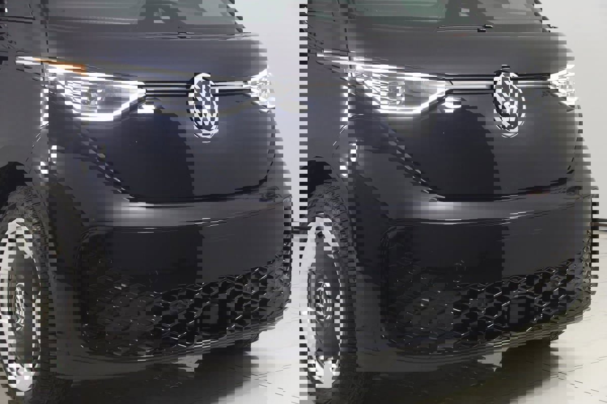 Used 2025 Volkswagen ID. Buzz Pro S image 43
