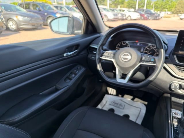 Used 2024 Nissan Altima 2.5 SV w/ SV Premium Package FWD image 23
