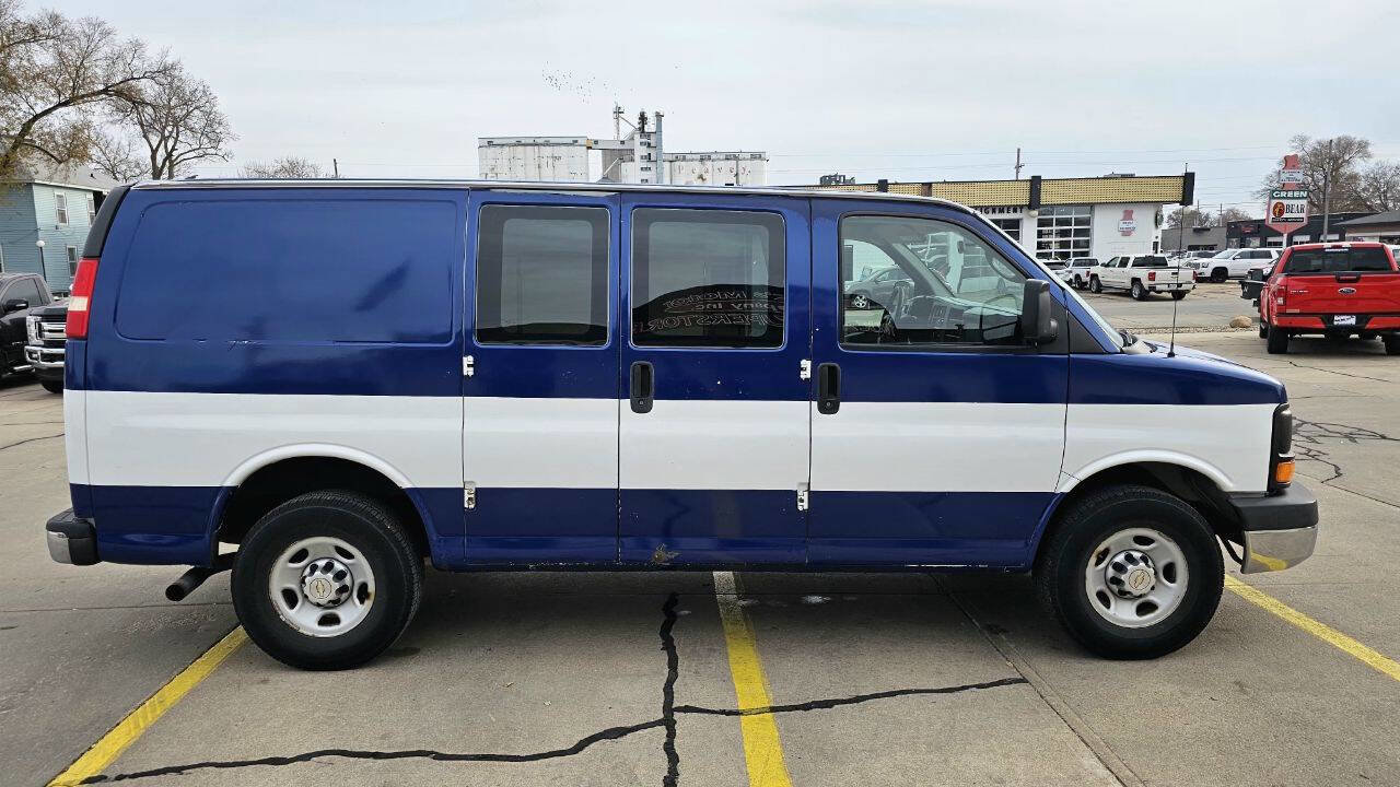 Used 2013 Chevrolet Express 2500 image 5