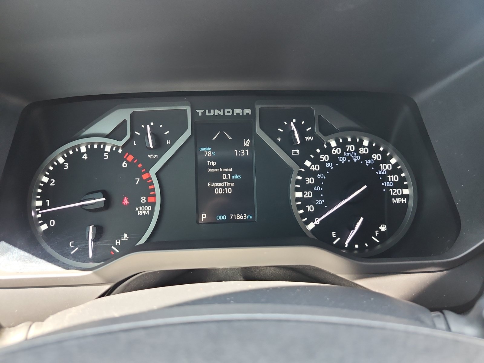 Used 2023 Toyota Tundra SR5 w/ SR5 Convenience Package AWD/4WD image 17