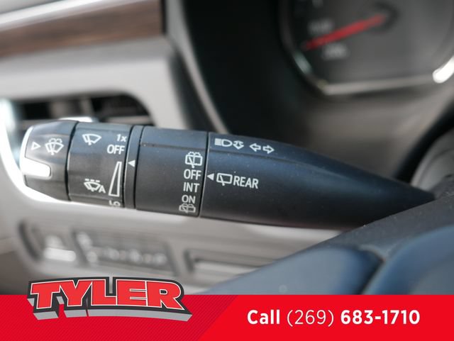 Used 2021 Chevrolet Suburban Z71 AWD/4WD image 29