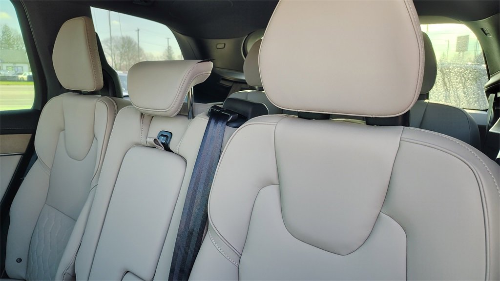 New 2026 Volvo XC90 B6 Plus image 26