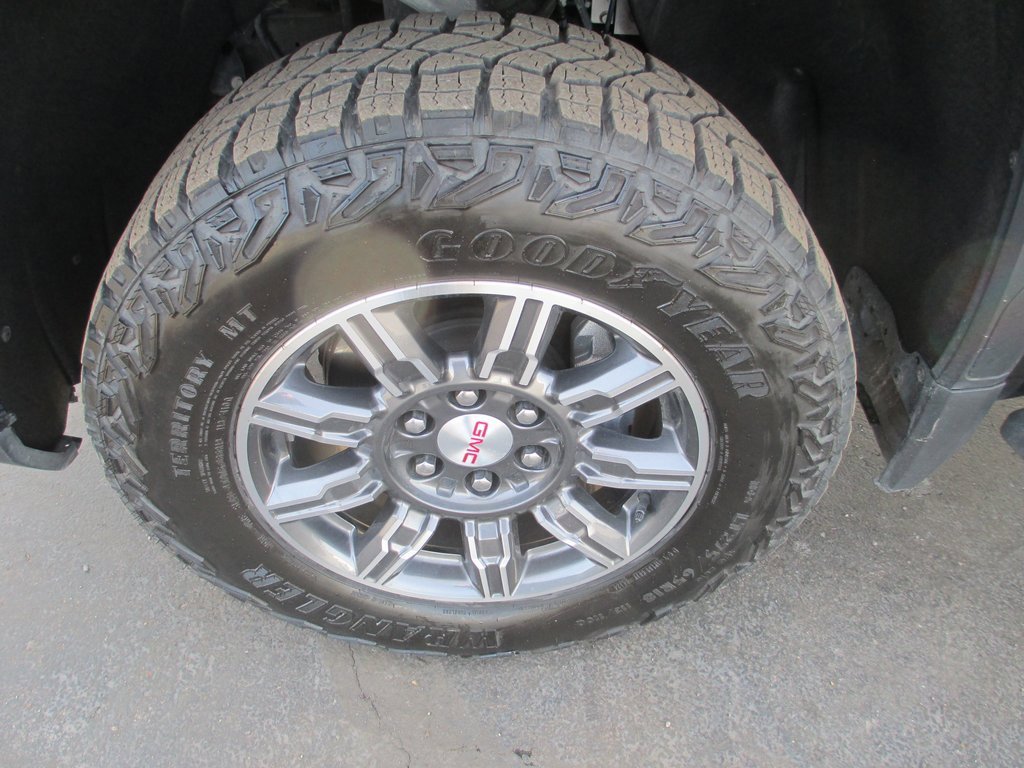 Certified 2025 GMC Sierra 1500 AT4 w/ AT4 Premium Package image 13