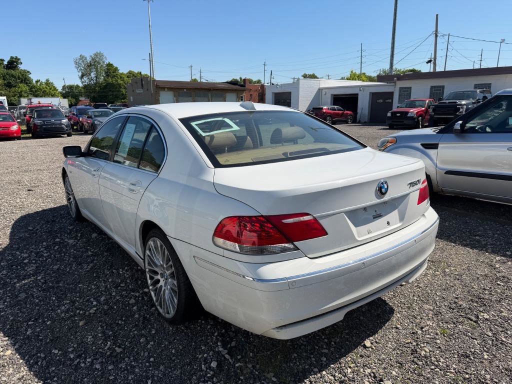 Used 2008 BMW 750i RWD image 23