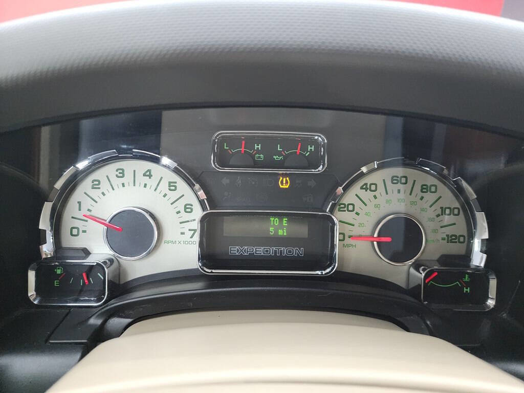 Used 2009 Ford Expedition Eddie Bauer image 16