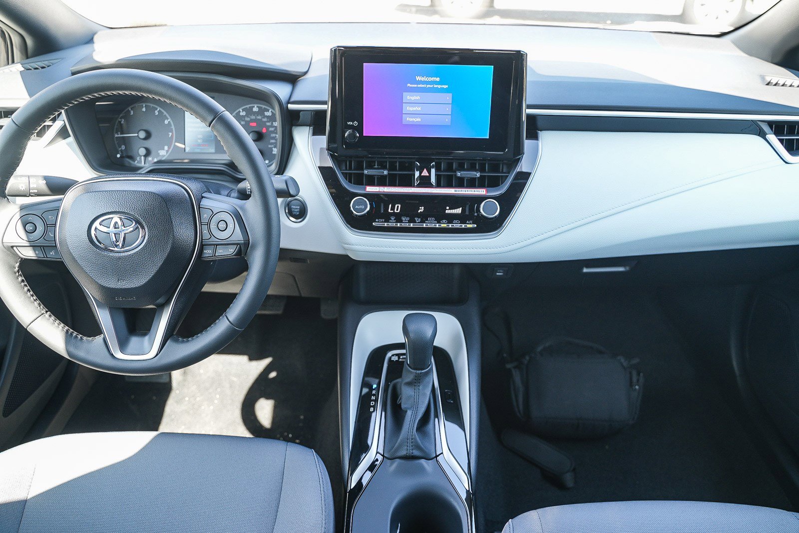 New 2025 Toyota Corolla SE image 9