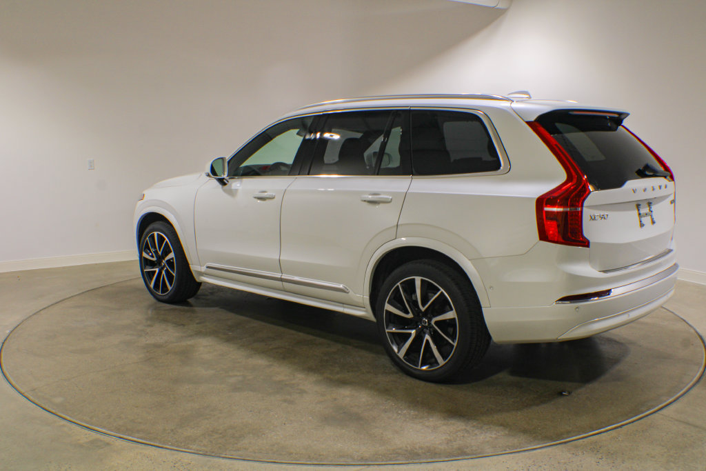 Certified 2024 Volvo XC90 B6 Ultimate w/ Protection Package Premier AWD/4WD image 3
