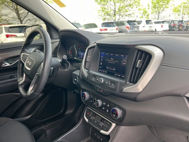 Used 2023 GMC Terrain SLE w/ Driver Convenience Package AWD/4WD image 32
