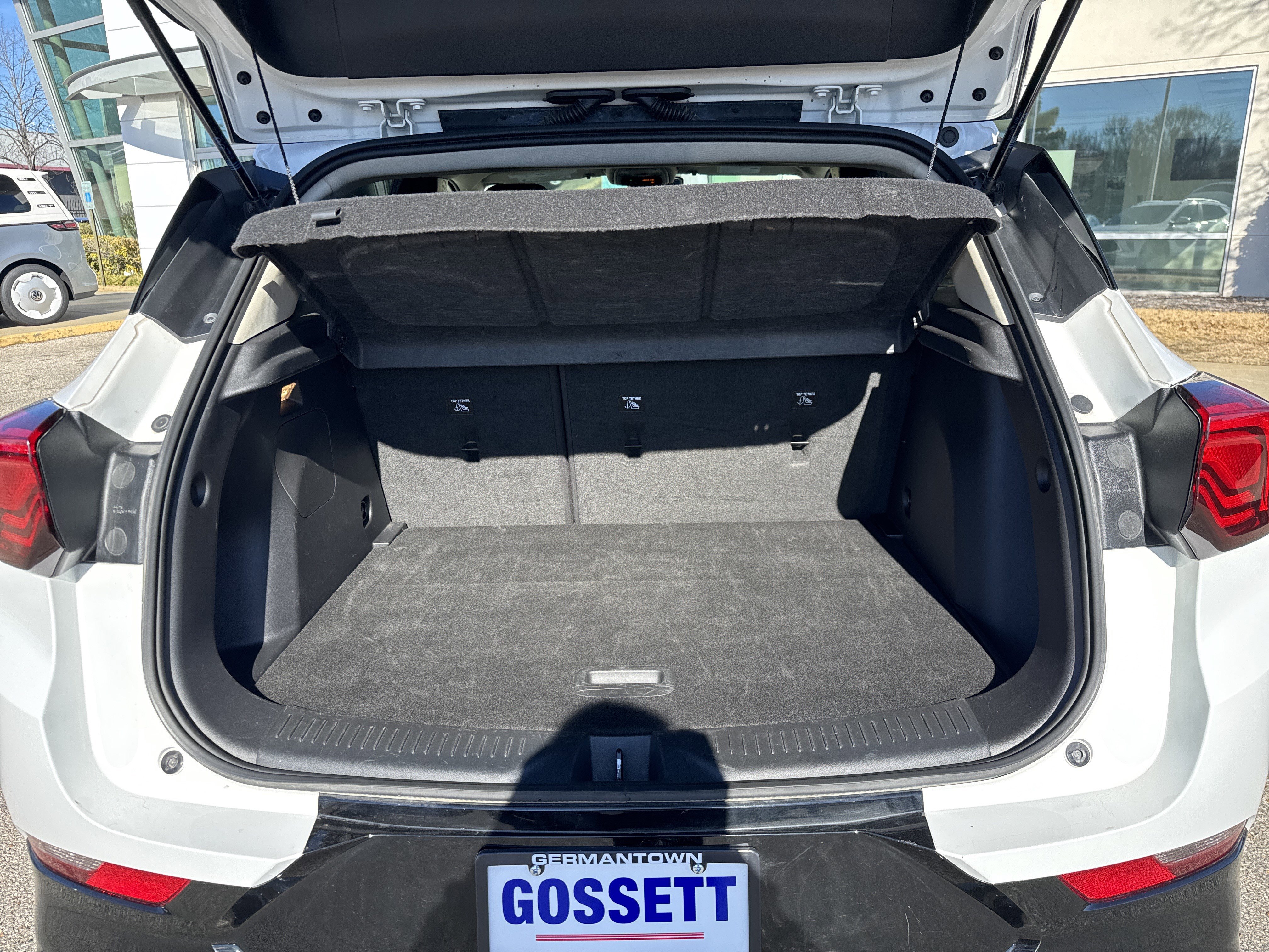 Used 2024 Buick Encore GX Sport Touring image 8