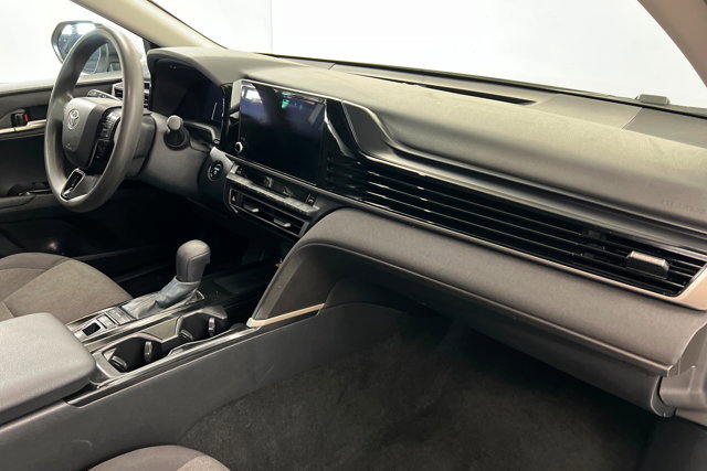 Used 2025 Toyota Camry LE FWD image 23