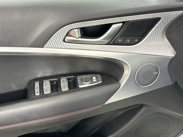 Used 2023 Genesis G70 2.0T w/ Sport Prestige Package image 27