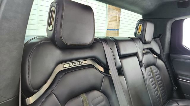 Used 2024 Rivian R1T Adventure image 27