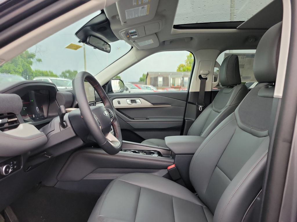 New 2026 Ford Explorer Active w/ Active Comfort Package AWD/4WD image 18