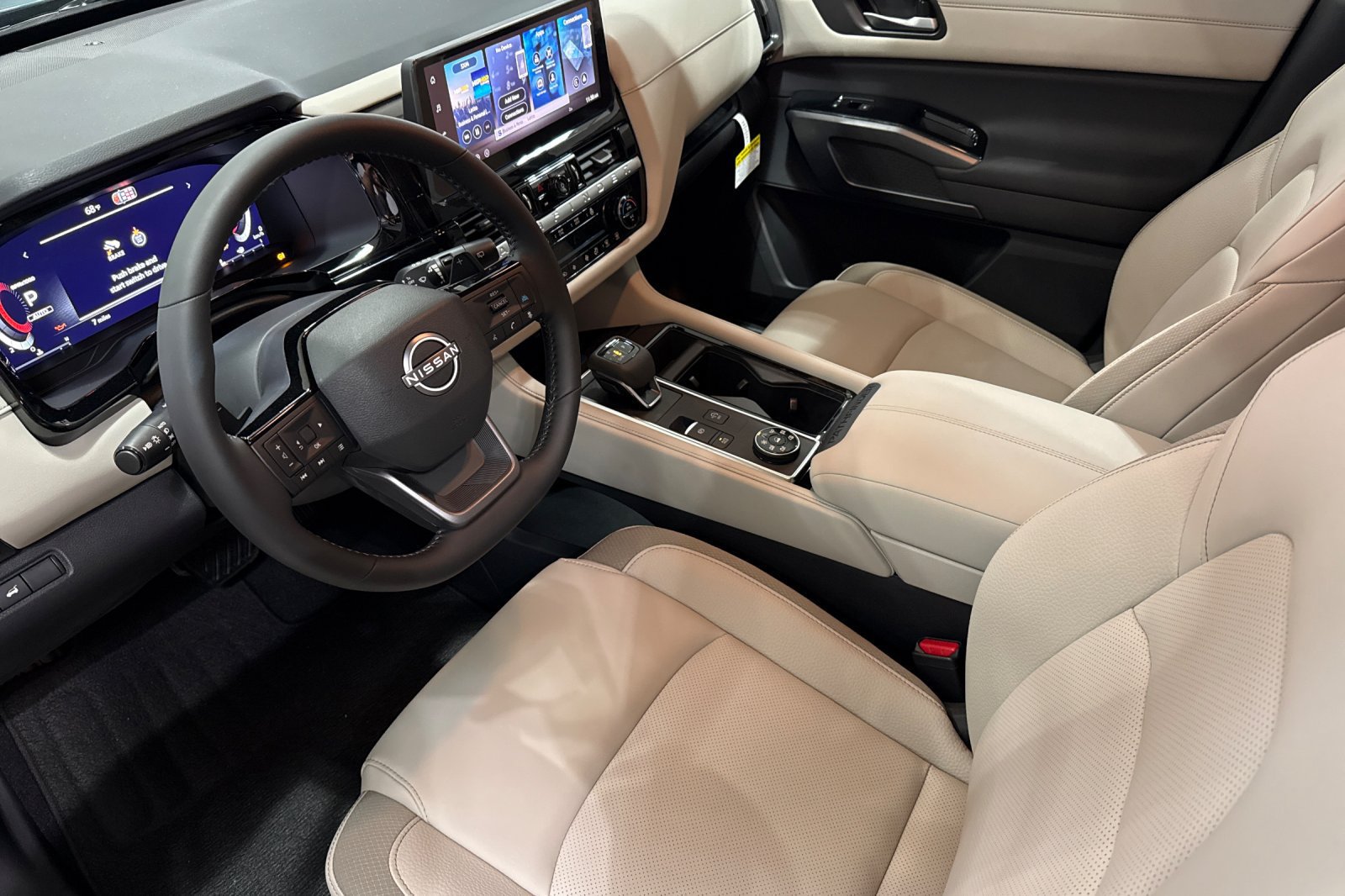 New 2026 Nissan Pathfinder SL AWD/4WD image 12