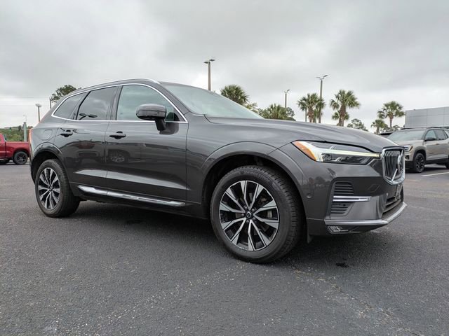 Used 2023 Volvo XC60 B5 Plus FWD image 2
