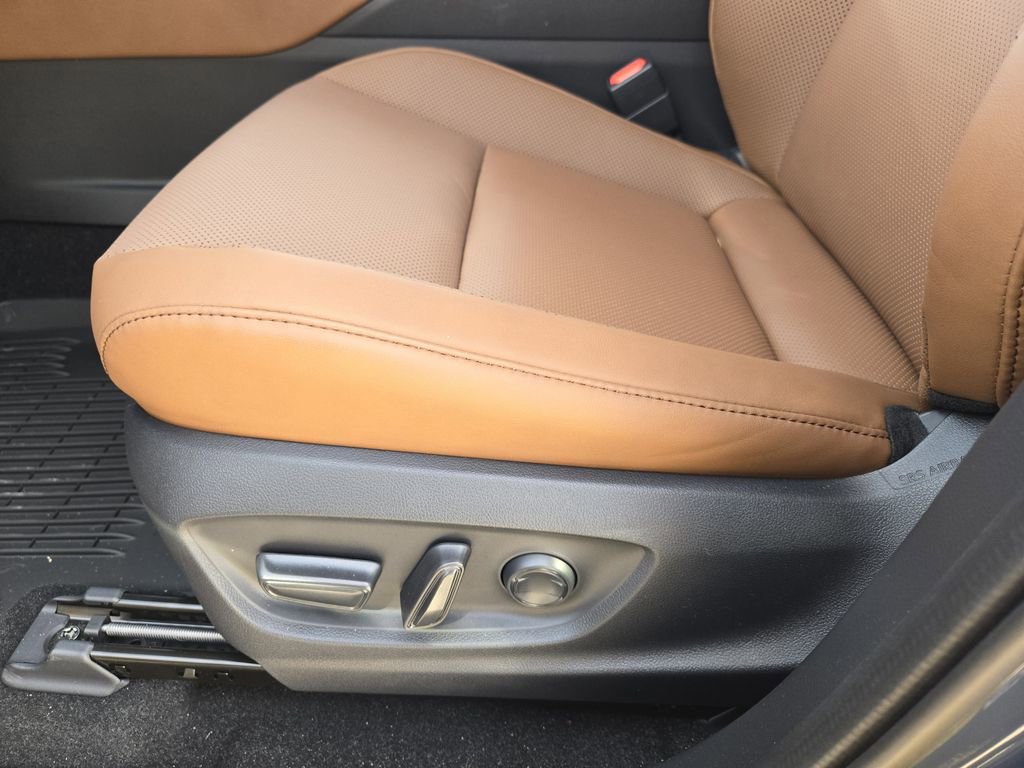 New 2026 Toyota Crown Signia AWD/4WD image 19